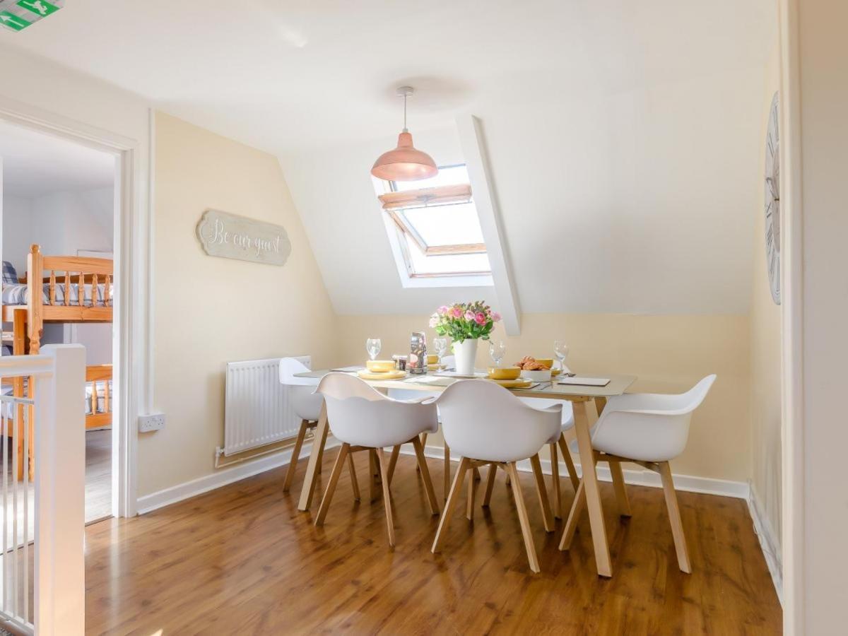 Waters Edge Apartment Ystradgynlais Ngoại thất bức ảnh